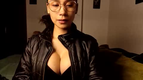  ANGELA ISABELLA  online show from 01.11.26