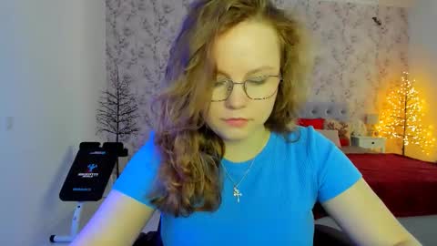 Snapshot of angellarud chatting on 03.01.26 angellarud online show from 03.01.26