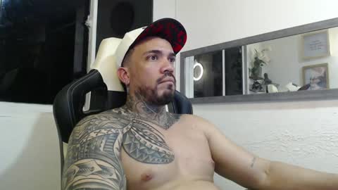 Snapshot of angellatino0 chatting on 12.08.24 angellatino0 online show from 12.08.24