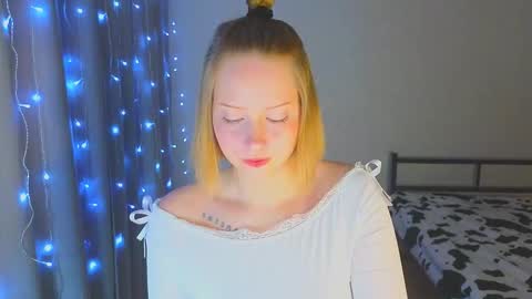 Cutie online show from 12.04.25