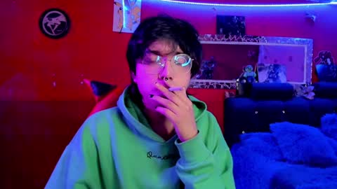 Snapshot of angellonfire chatting on 12.12.24 Angel  online show from 12.12.24