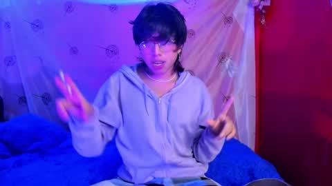 Snapshot of angellonfire chatting on 12.24.24 Angel  online show from 12.24.24