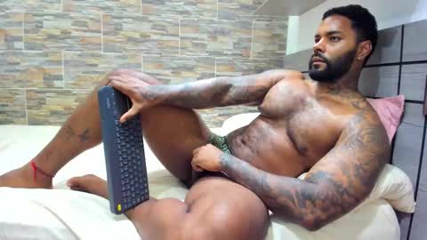 angelo_evans33 online show from 03.07.26