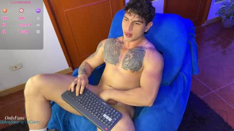 Angelo Ferro online show from 01.05.25