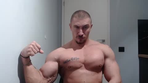 Snapshot of angelofit chatting on 12.01.24  ------- SEX SHOW WITH GUYS AND GIRLS  MUSCLE SHOW online show from 12.01.24