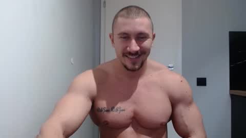 Snapshot of angelofit chatting on 12.02.24  ------- SEX SHOW WITH GUYS AND GIRLS  MUSCLE SHOW online show from 12.02.24