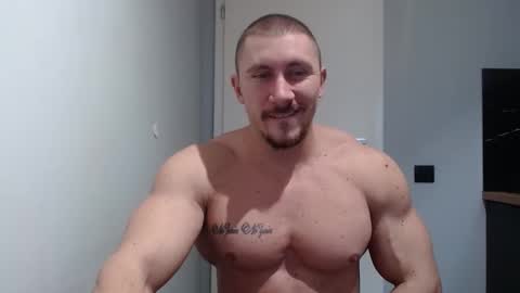 Snapshot of angelofit chatting on 12.03.24  ------- SEX SHOW WITH GUYS AND GIRLS  MUSCLE SHOW online show from 12.03.24
