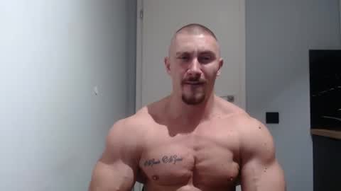 Snapshot of angelofit chatting on 12.18.24  ------- SEX SHOW WITH GUYS AND GIRLS  MUSCLE SHOW online show from 12.18.24