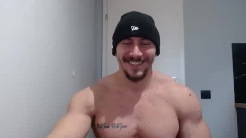 Snapshot of angelofit chatting on 01.23.25  ------- SEX SHOW WITH GUYS AND GIRLS  MUSCLE SHOW online show from 01.23.25