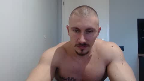 Snapshot of angelofit chatting on 01.28.25  ------- SEX SHOW WITH GUYS AND GIRLS  MUSCLE SHOW online show from 01.28.25