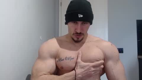 Snapshot of angelofit chatting on 02.04.25  ------- SEX SHOW WITH GUYS AND GIRLS  MUSCLE SHOW online show from 02.04.25