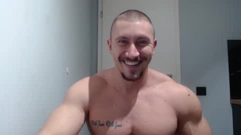Snapshot of angelofit chatting on 02.05.25  ------- SEX SHOW WITH GUYS AND GIRLS  MUSCLE SHOW online show from 02.05.25