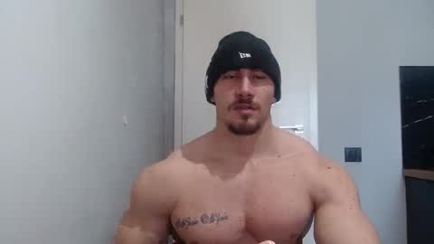 Snapshot of angelofit chatting on 02.06.25  ------- SEX SHOW WITH GUYS AND GIRLS  MUSCLE SHOW online show from 02.06.25