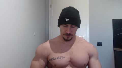 Snapshot of angelofit chatting on 02.09.25  ------- SEX SHOW WITH GUYS AND GIRLS  MUSCLE SHOW online show from 02.09.25
