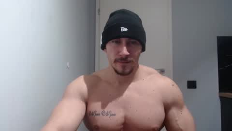 Snapshot of angelofit chatting on 02.11.25  ------- SEX SHOW WITH GUYS AND GIRLS  MUSCLE SHOW online show from 02.11.25
