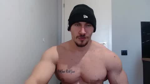 Snapshot of angelofit chatting on 02.12.25  ------- SEX SHOW WITH GUYS AND GIRLS  MUSCLE SHOW online show from 02.12.25