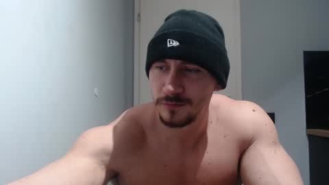 Snapshot of angelofit chatting on 02.13.25  ------- SEX SHOW WITH GUYS AND GIRLS  MUSCLE SHOW online show from 02.13.25