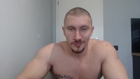 Snapshot of angelofit chatting on 02.19.25  ------- SEX SHOW WITH GUYS AND GIRLS  MUSCLE SHOW online show from 02.19.25