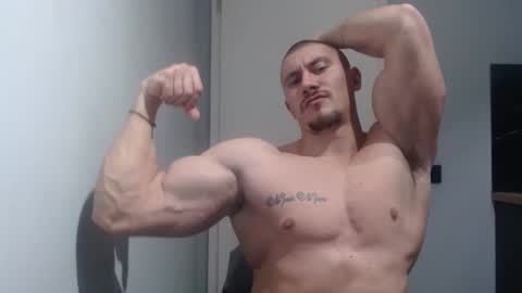 Snapshot of angelofit chatting on 02.20.25  ------- SEX SHOW WITH GUYS AND GIRLS  MUSCLE SHOW online show from 02.20.25