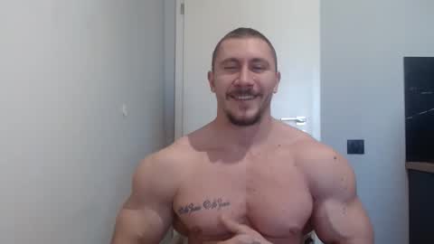 Snapshot of angelofit chatting on 03.08.25  ------- SEX SHOW WITH GUYS AND GIRLS  MUSCLE SHOW online show from 03.08.25