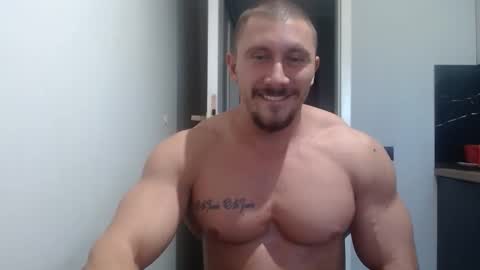 Snapshot of angelofit chatting on 09.28.25  ------- SEX SHOW WITH GUYS AND GIRLS  MUSCLE SHOW online show from 09.28.25