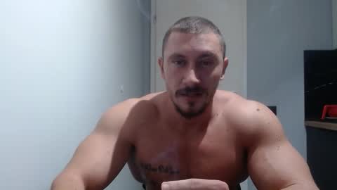 Snapshot of angelofit chatting on 10.04.25  ------- SEX SHOW WITH GUYS AND GIRLS  MUSCLE SHOW online show from 10.04.25