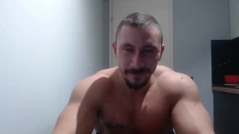 Snapshot of angelofit chatting on 10.20.25  ------- SEX SHOW WITH GUYS AND GIRLS  MUSCLE SHOW online show from 10.20.25