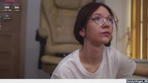 Snapshot of angels_kiss chatting on 02.06.26 Nikki online show from 02.06.26