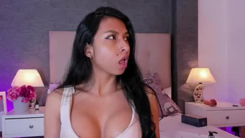 Angela online show from 11.16.25