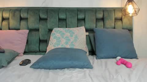 ANGIE online show from 02.04.25