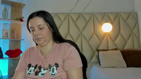 Snapshot of angelswets chatting on 05.29.26 ANGIE online show from 05.29.26