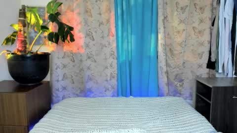 angelwhitte online show from 02.12.26