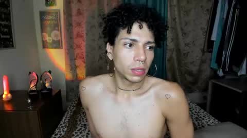 Snapshot of angelwhitte chatting on 06.15.26 angelwhitte online show from 06.15.26