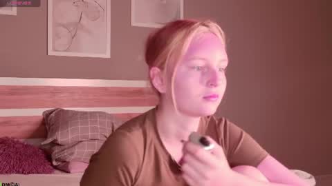 Snapshot of angelwise chatting on 07.14.26 angelwise online show from 07.14.26
