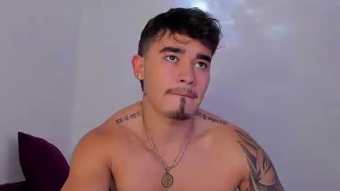 Snapshot of angelx_fox chatting on 09.19.25 Angel Fox online show from 09.19.25