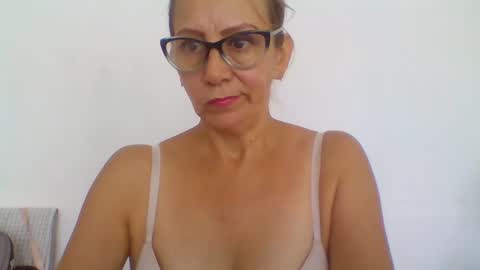 angelycute476334 online show from 10.18.25