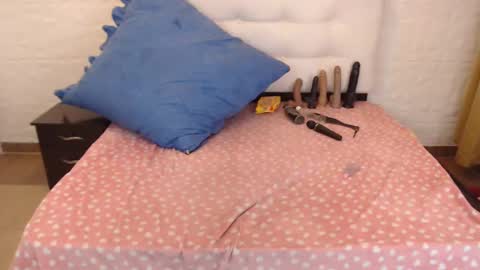 Angie online show from 02.11.25