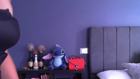 Snapshot of angiebaxter chatting on 06.10.26 Angiebaxt online show from 06.10.26