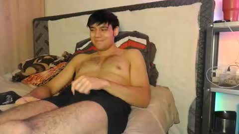 Snapshot of angrydeimos chatting on 02.25.25 Deimos online show from 02.25.25