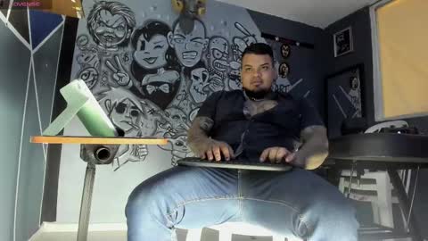 angus_6 online show from 09.16.25