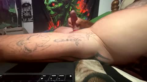 Snapshot of angusbone01 chatting on 03.04.25 angusbone01 online show from 03.04.25