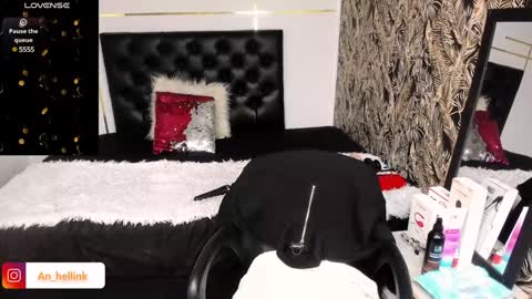 Snapshot of anhell7_ chatting on 01.14.25 Anhell online show from 01.14.25