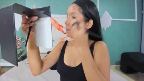 Ania online show from 10.29.25