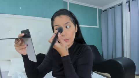 Ania online show from 11.22.25