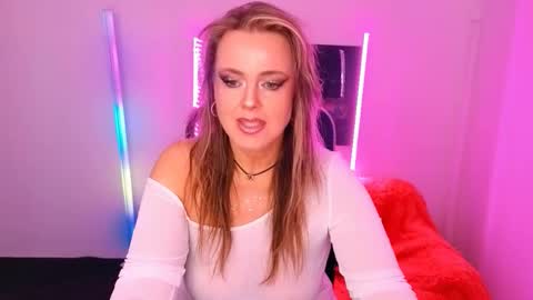 Aniela online show from 09.16.25