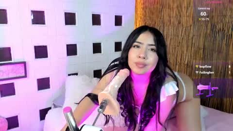 Snapshot of aniie_west chatting on 03.06.25 aniie_west online show from 03.06.25