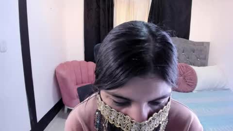 Snapshot of aniisaalii chatting on 05.12.26 Anissa online show from 05.12.26