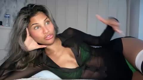 Snapshot of aniishaa chatting on 05.19.26 anisha online show from 05.19.26