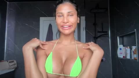 Snapshot of aniishaa chatting on 06.13.26 anisha online show from 06.13.26