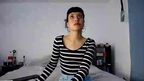 Anika And Lowen Your Thumbs Up Are Super Important For Us  online show from 02.19.25